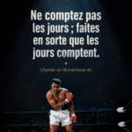 Portrait inspirant de Muhammad Ali avec des citations motivantes en arrière-plan.