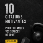Citations inspirantes affichées sur un mur de gym pour motiver les sportives.