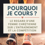 Une femme courant dans un parc, écoutant de la musique inspirante et priant.