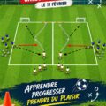 Enfant jouant au football sur un terrain, illustrant l'initiation sportive.