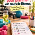 Instructrice de fitness planifiant un cours dynamique pour des femmes
