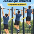 Femme faisant un pull-up au gymnase, symbolisant la force et la détermination.